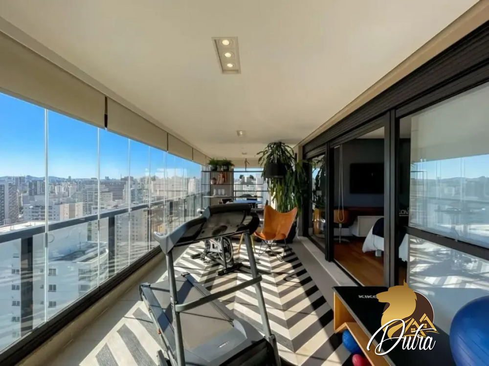 Edifício Araguari 561 Vila Uberabinha 358m² 04 Dormitórios 04 Suítes 4 Vagas
