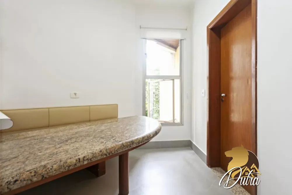 Edifício Golden Park Vila Uberabinha 245m² 03 Dormitórios 03 Suítes 3 Vagas