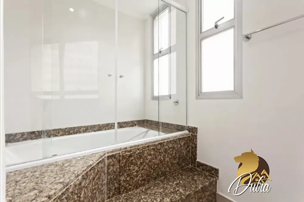Edifício Golden Park Vila Uberabinha 245m² 03 Dormitórios 03 Suítes 3 Vagas