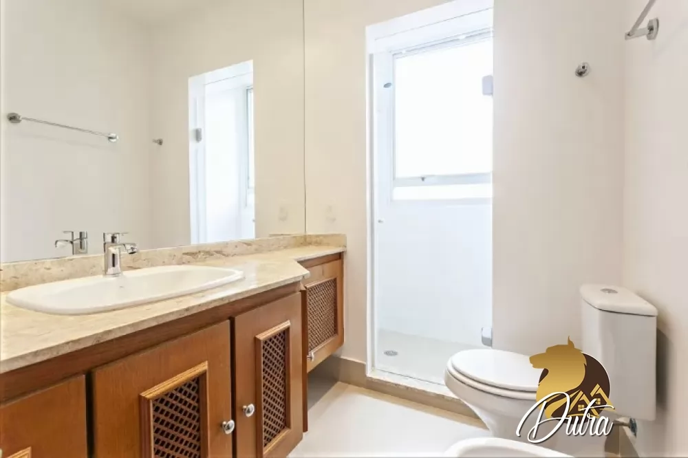 Edifício Golden Park Vila Uberabinha 245m² 03 Dormitórios 03 Suítes 3 Vagas