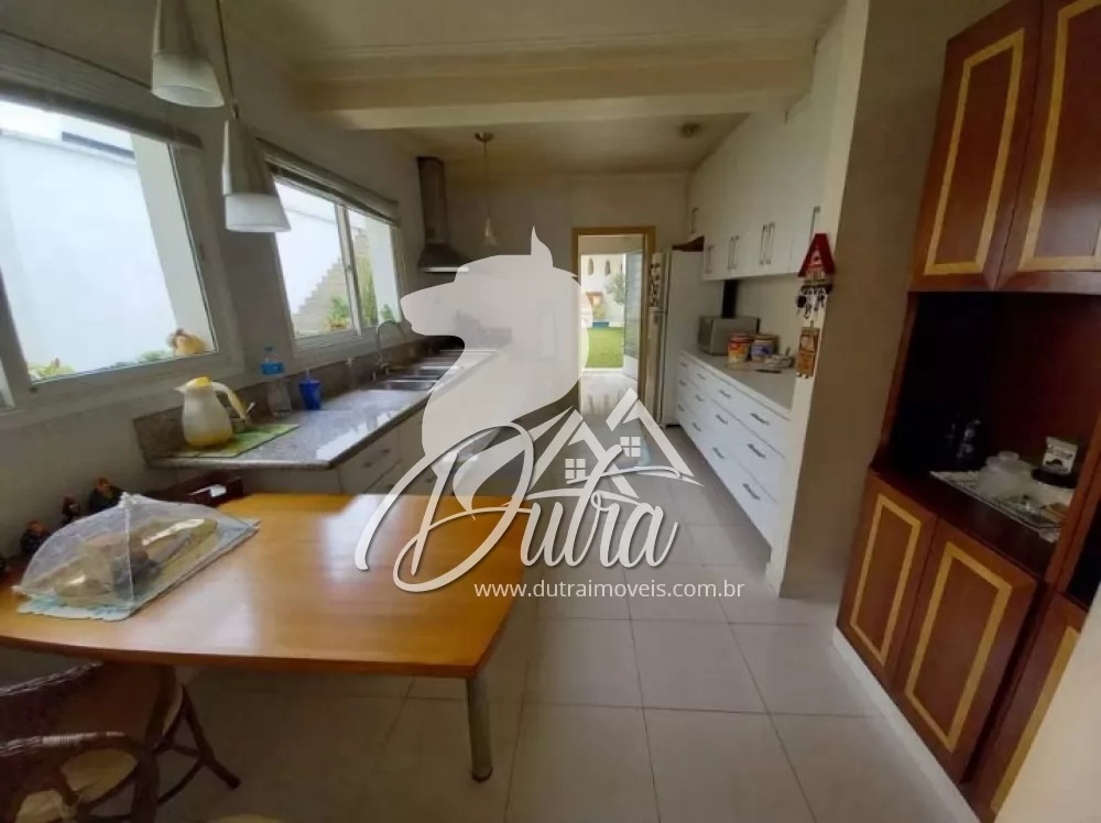 Padrão Planalto Paulista 215m² 03 Dormitórios 02 Suítes 3 Vagas