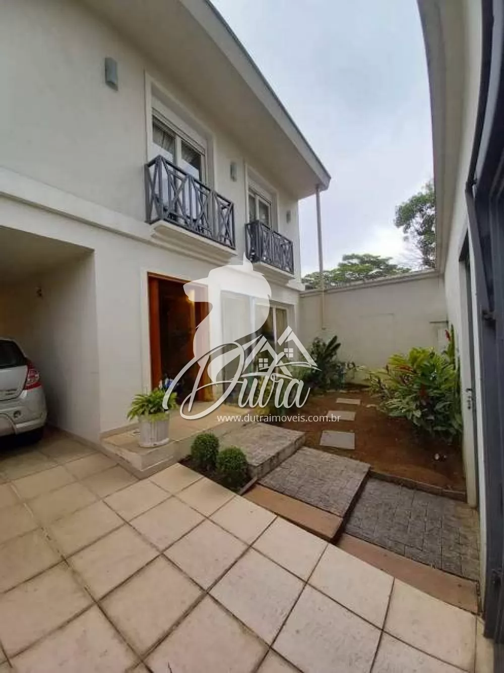 Padrão Planalto Paulista 215m² 03 Dormitórios 02 Suítes 3 Vagas