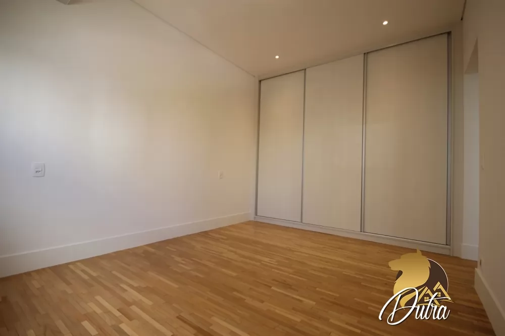 Golden Park Vila Uberabinha 244m² 04 Dormitórios 03 Suítes 3 Vagas