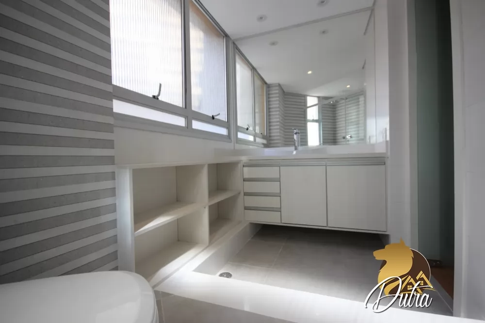 Golden Park Vila Uberabinha 244m² 04 Dormitórios 03 Suítes 3 Vagas