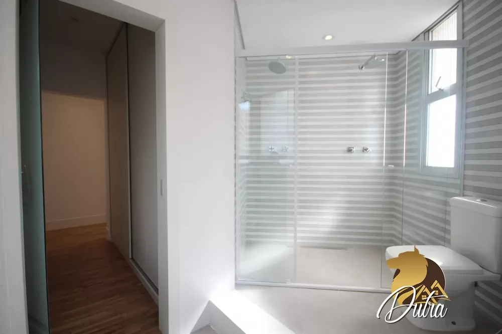 Golden Park Vila Uberabinha 244m² 04 Dormitórios 03 Suítes 3 Vagas