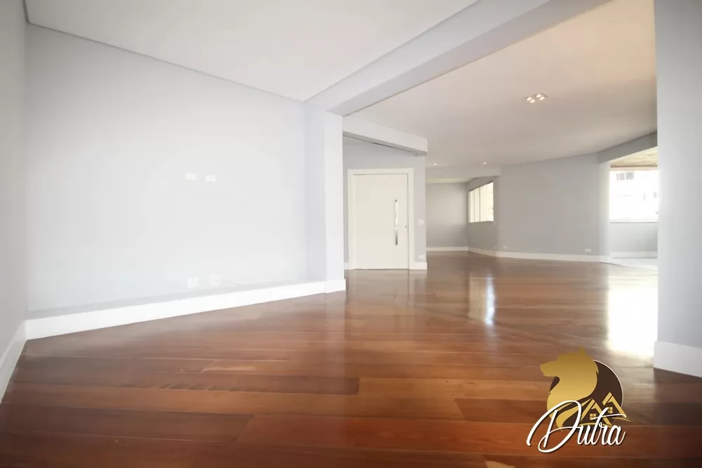 Golden Park Vila Uberabinha 244m² 04 Dormitórios 03 Suítes 3 Vagas