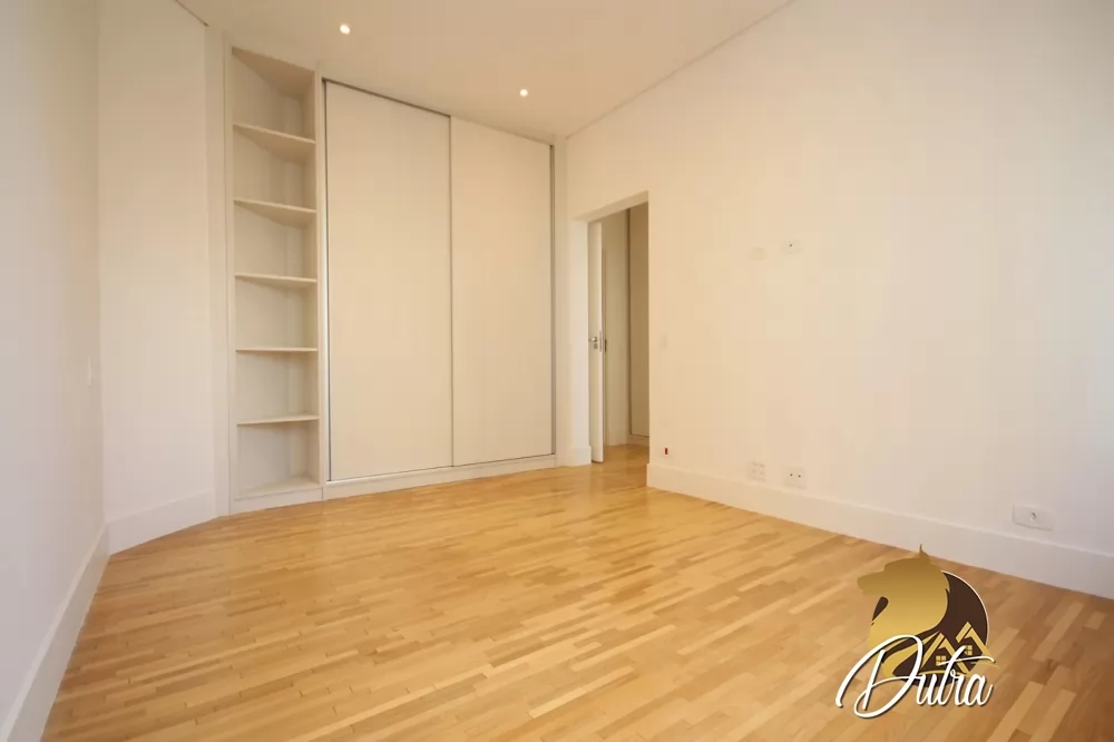 Golden Park Vila Uberabinha 244m² 04 Dormitórios 03 Suítes 3 Vagas
