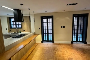 Padrão Jardim Europa 240m² 04 Dormitórios 02 Suítes 3 Vagas