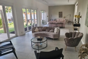 Casa de Vila Jardim Morumbi 695m² 05 Dormitórios 04 Suítes 10 Vagas