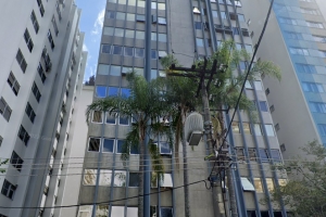 Edifício Guararapes Cerqueira César 180m² 02 Dormitórios 02 Suítes 1 Vagas