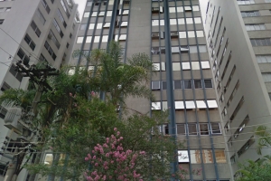Edifício Guararapes Cerqueira César 177m² 03 Dormitórios 02 Suítes 1 Vagas