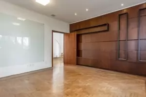 Padrão Jardim Paulista 345m² 05 Dormitórios 03 Suítes 4 Vagas