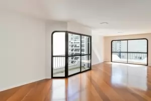 Villa Alexandra Jardim Paulista 293m² 03 Dormitórios 03 Suítes 4 Vagas
