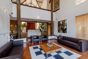 Alpha 10 Alphaville 1600m² 07 Dormitórios 05 Suítes 6 Vagas