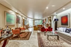 Padrão Jardim Europa 356m² 04 Dormitórios 03 Suítes 2 Vagas