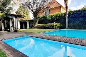 Padrão Jardim Paulista 560m² 04 Dormitórios 01 Suítes 10 Vagas