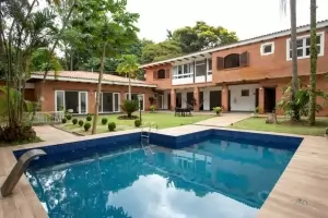 Casa de Vila Jardim Morumbi 695m² 05 Dormitórios 04 Suítes 10 Vagas