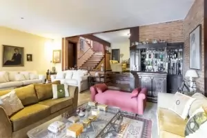 Padrão Cidade Jardim 250m² 04 Dormitórios 03 Suítes 3 Vagas