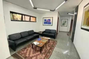 Casa Comercial Jardim América 734m² 06 Dormitórios 02 Suítes 6 Vagas