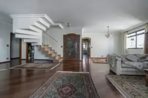 Mansão das Tulipas Campo Belo 440m² 04 Dormitórios 03 Suítes 4 Vagas