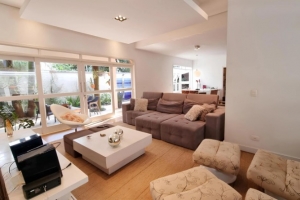 Casa de Condomínio Brooklin Paulista 266m² 04 Dormitórios 02 Suítes 3 Vagas