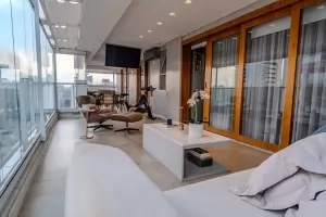 Blue Note Brooklin Cidade Monções 380m² 04 Dormitórios 02 Suítes 4 Vagas