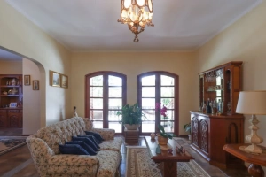 Padrão Jardim Morumbi 460m² 04 Dormitórios 02 Suítes 4 Vagas