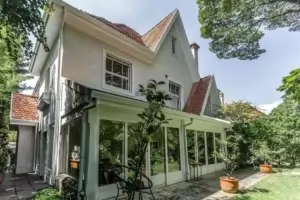 Padrão Jardim América 370m² 04 Dormitórios 03 Suítes 4 Vagas