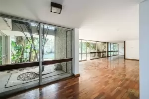 Padrão Jardim América 800m² 04 Dormitórios 02 Suítes 7 Vagas