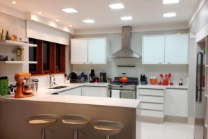 Casa de Condomínio Jardim Cordeiro 440m² 04 Dormitórios 04 Suítes 4 Vagas