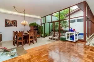 Padrão Jardim Luzitania 241m² 02 Dormitórios 02 Suítes 5 Vagas