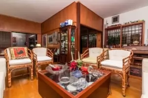 Padrão Jardim Luzitânia 306m² 04 Dormitórios 02 Suítes 6 Vagas