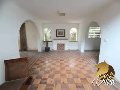 Padrão Jardim Paulista 300m² 03 Dormitórios 01 Suítes 3 Vagas