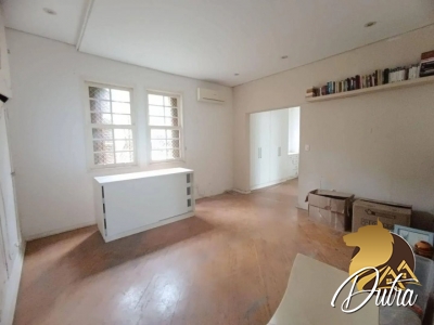 Padrão Jardim Paulista 300m² 03 Dormitórios 01 Suítes 3 Vagas