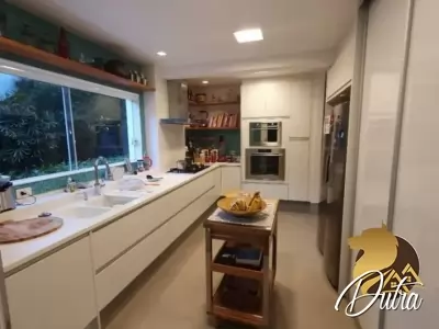 Casa de Condomínio Alto da boa vista 350m² 04 Dormitórios 02 Suítes 3 Vagas