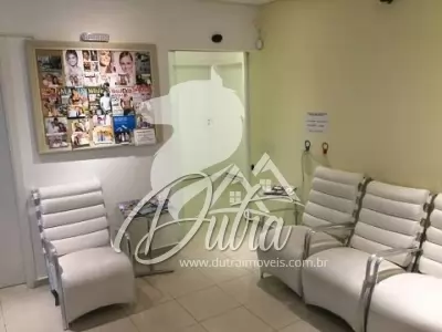 Padrão Vila Nova Conceição 400m² 02 Dormitórios 4 Vagas