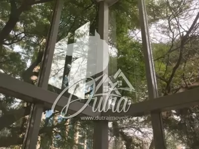 Padrão Vila Nova Conceição 400m² 02 Dormitórios 4 Vagas