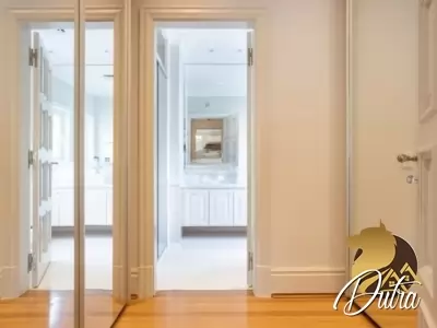 Sobrado Jardim Europa 330m² 03 Dormitórios 03 Suítes 6 Vagas