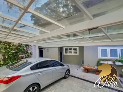 Padrão Jardim Europa 300m² 03 Dormitórios 02 Suítes 3 Vagas