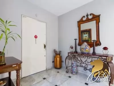 Padrão Jardim Europa 300m² 03 Dormitórios 02 Suítes 3 Vagas