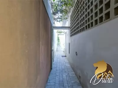 Sobrado Alto de Pinheiros 215m² 03 Dormitórios 01 Suítes 2 Vagas