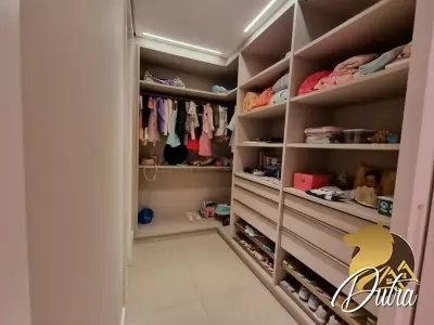 Padrão Jardim Paulista 415m² 04 Dormitórios 04 Suítes 3 Vagas