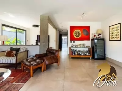 Padrão Alto de Pinheiros 496m² 04 Dormitórios 04 Suítes 4 Vagas