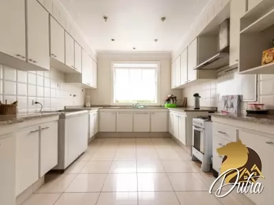 Padrão Jardim Everest 956m² 05 Dormitórios 05 Suítes 5 Vagas