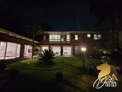 Casa de Vila Jardim Morumbi 695m² 05 Dormitórios 04 Suítes 10 Vagas