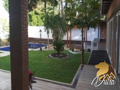 Casa de Vila Jardim Morumbi 695m² 05 Dormitórios 04 Suítes 10 Vagas