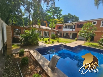 Casa de Vila Jardim Morumbi 695m² 05 Dormitórios 04 Suítes 10 Vagas
