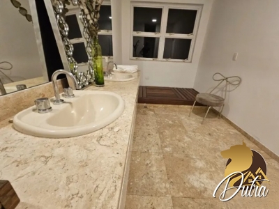 Casa de Vila Jardim Morumbi 695m² 05 Dormitórios 04 Suítes 10 Vagas
