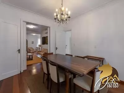 Sobrado Jardim Europa 219m² 03 Dormitórios 3 Vagas