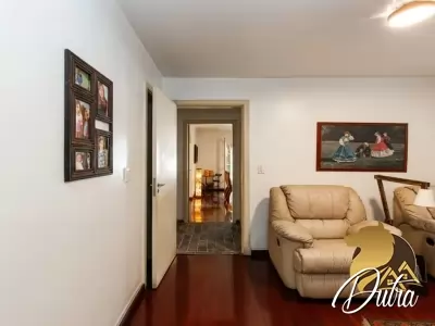 Padrão Alto de Pinheiros 457m² 04 Dormitórios 03 Suítes 4 Vagas